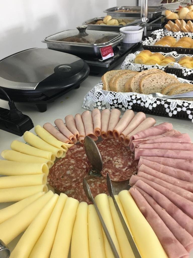 Hotel Caicara Bistro E Eventos Ltda Itaperuna Exteriör bild